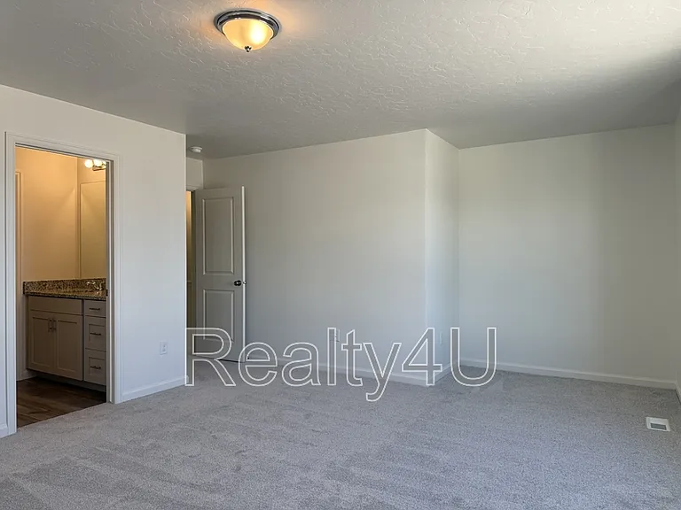 203 E Arcade Dr #1 — Photo 18