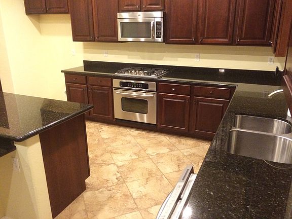 4th image of 8028 Pink Desert St