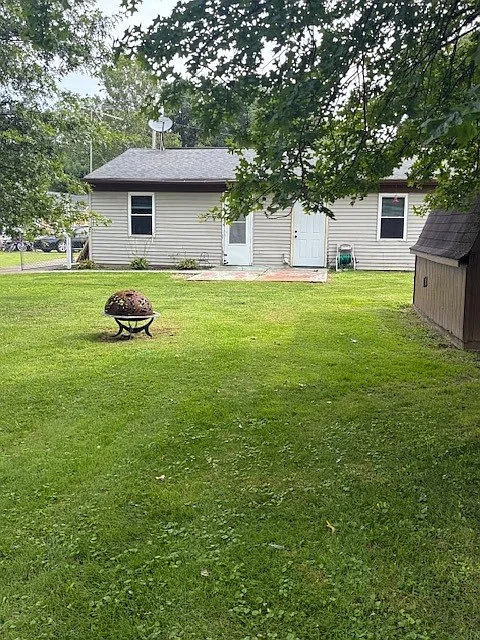 3 bed, 1000 sqft, $1,650 — Photo 2