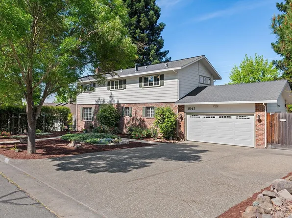 1547 Saint Francis Road, Santa Rosa, CA 95409