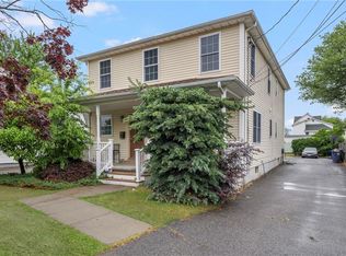 22 Aiken St, Pawtucket, RI 02861