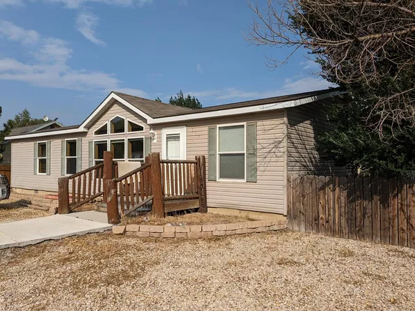 307 Bridger Ave, Ralston, WY 82440