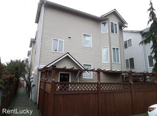 11517 28th Ave NE APT D, Seattle, WA 98125