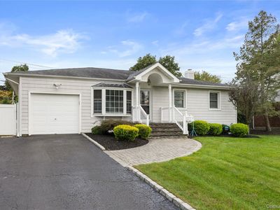 19 Blue Spruce Lane, Commack, NY, 11725