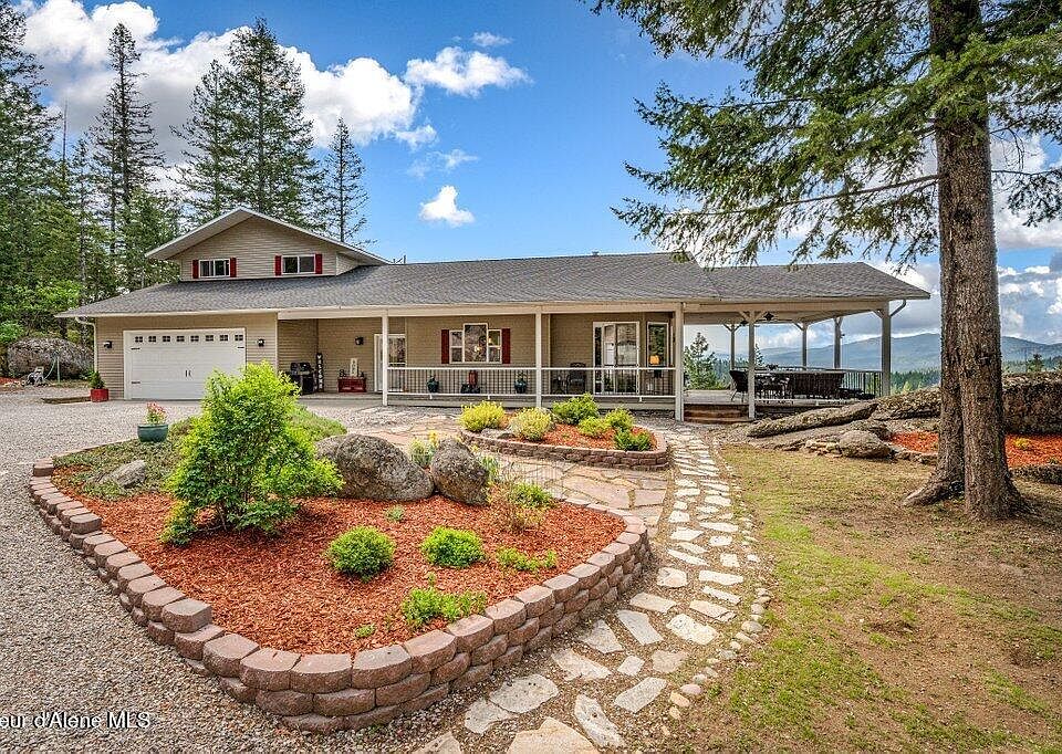1st image of 90 Riverview Cir