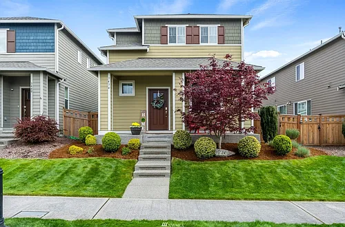 3434 Hera St NE Photo 1