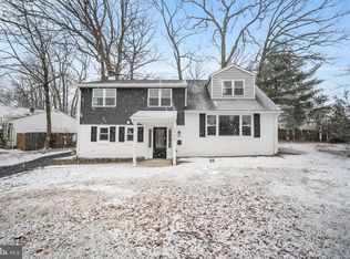 2948 Woodland Rd, Abington, PA 19001