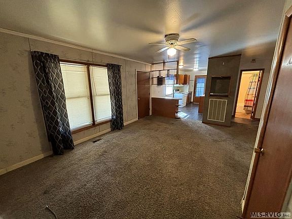 5th image of 1109 Woodlawn St
