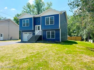 19 Start Ave, East Greenbush, NY 12061