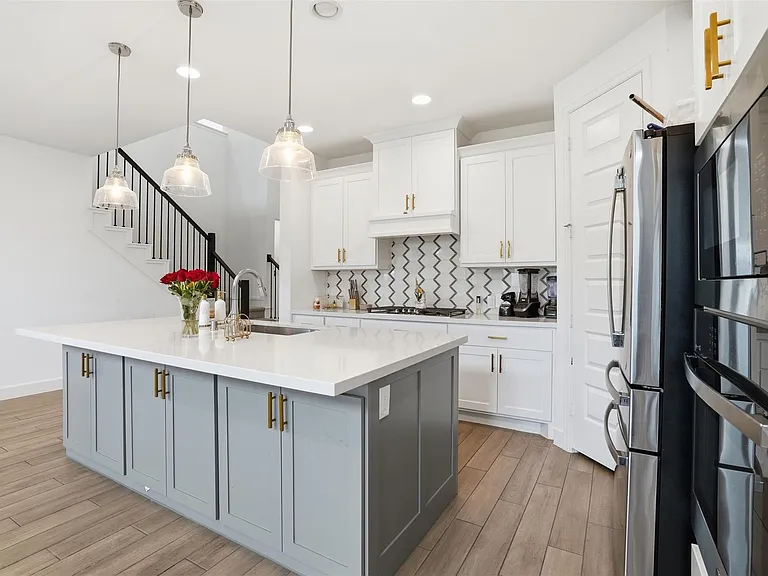 24719 Hibiscus Garden Way — Photo 1