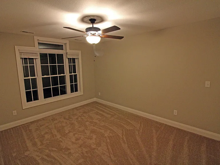 1512 E Halo Dr — Photo 18