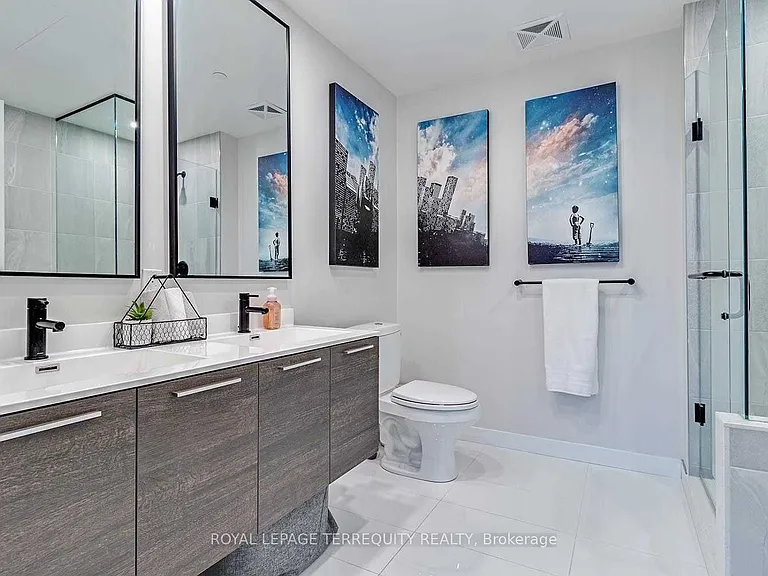 2118 Bloor St W #403 — Photo 16