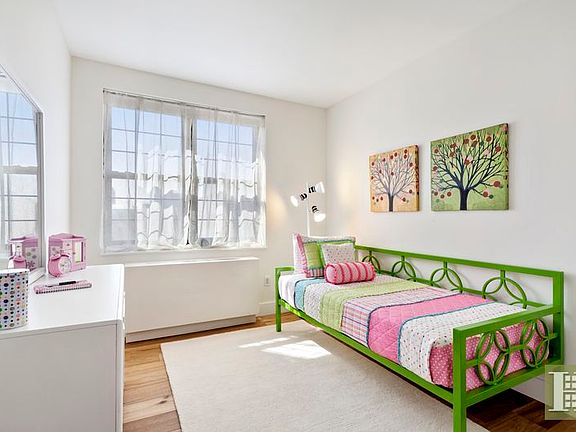 5th image of 105 Baltic St APT C402