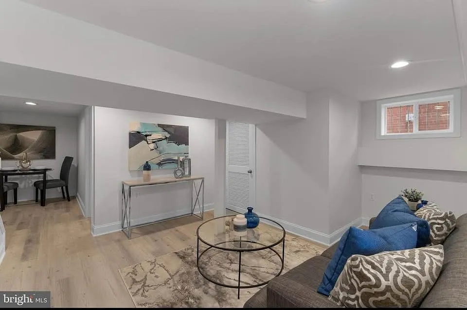 1 bed, 1240 sqft, $1,550 — Photo 4