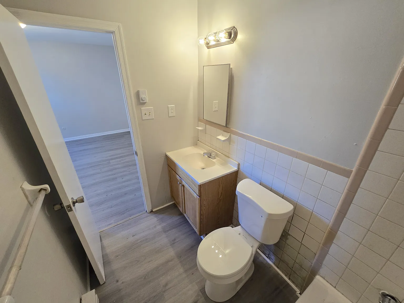 3475 Azalea Garden Rd Apartments — Photo 3