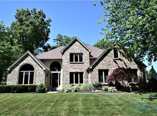 7812 Oak Leaf Ct, Maumee, OH