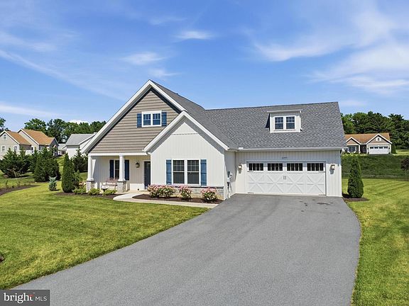 2nd image of 6099 Hot Springs Ct