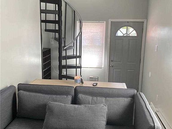4th image of 216 Miriam Pkwy #2