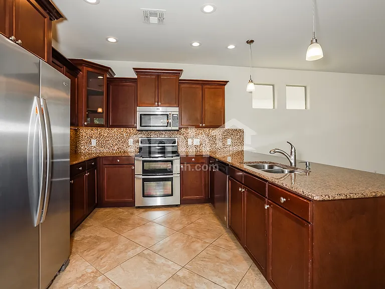 3470 E Orchid Ln — Photo 5