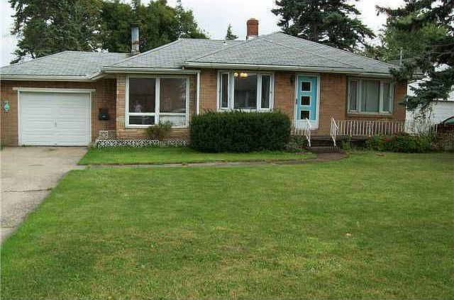 1st image of 161 N Autumn St