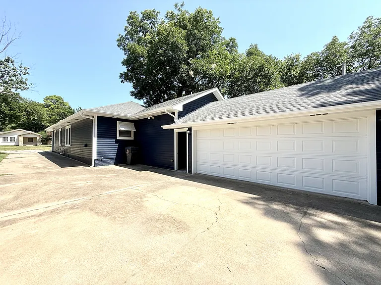 901 Wolverton St — Photo 29