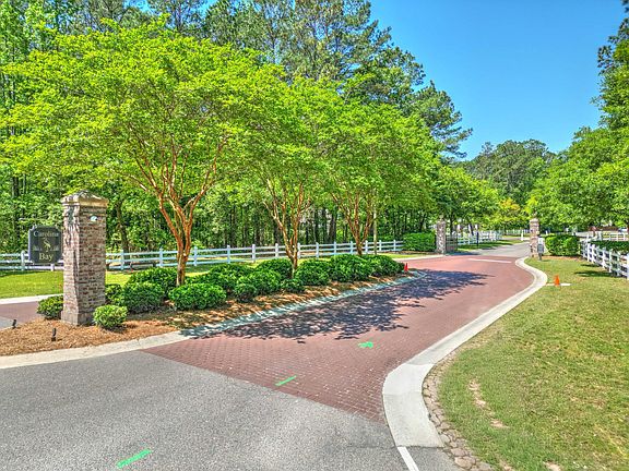 4th image of 2033 Tacoma Cir