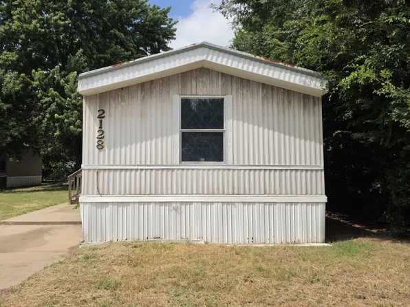 2128 E Maywood St, Wichita, KS 67216