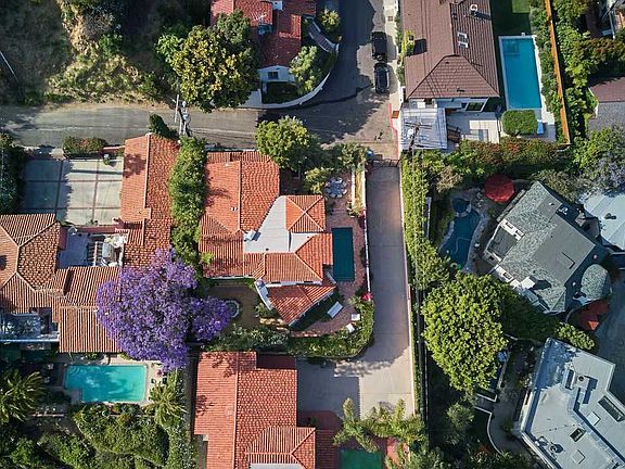 4th image of 8328 Marmont Ln