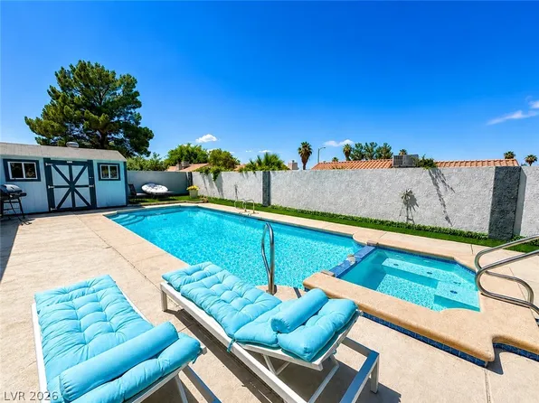 493 Chelsea Dr, Henderson, NV 89014
