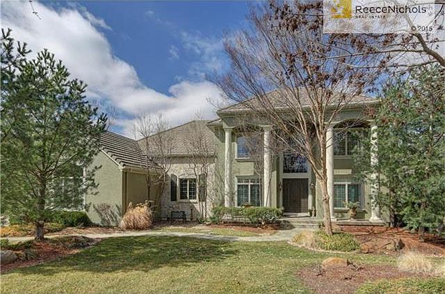 Gorgeous estate cul-de-sac lot!