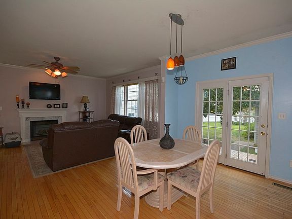 3rd image of 12506 Iona Sound Dr