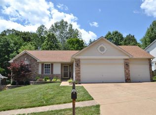 2047 Meramec Meadows Dr, Fenton, MO 63026