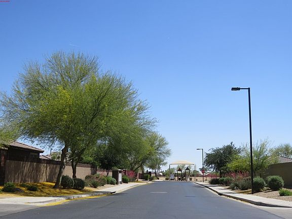 5th image of 15104 W Glenrosa Ave