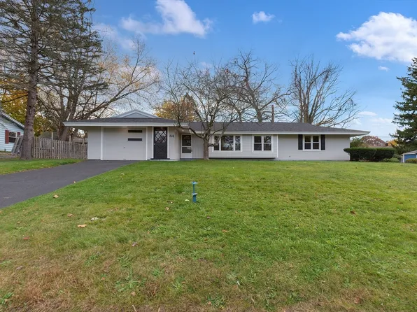 44 Massachusetts Ave, Brockton, MA 02302