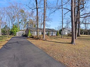 8320 Holly Ridge Rd, Mechanicsville, VA 23116