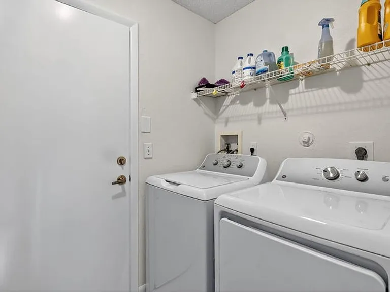 1520 S Club Dr — Photo 12