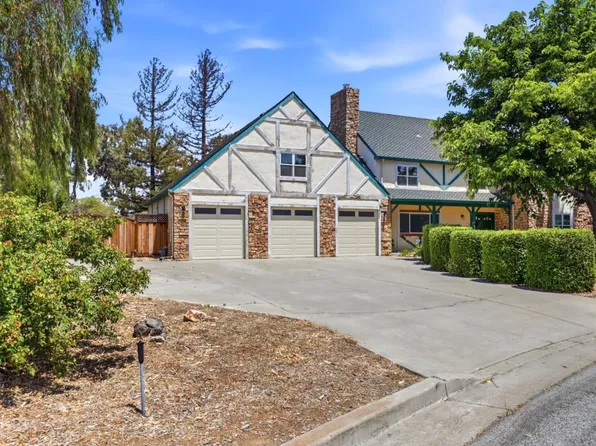 130 Sunrise Dr, Hollister, CA 95023