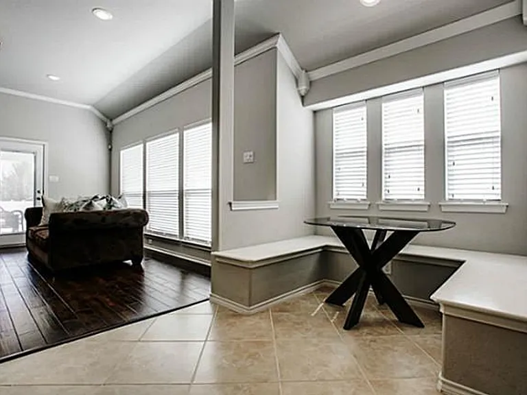 8928 Manana St — Photo 11