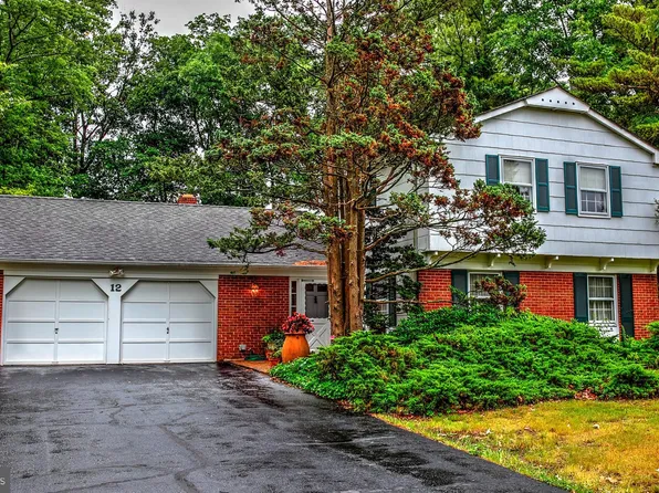 12 Ascot Dr, Freehold, NJ 07728