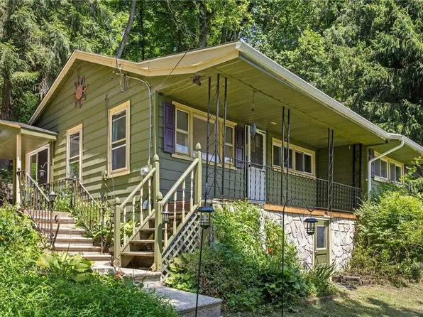 640 S Delaware Dr, Easton, PA 18042