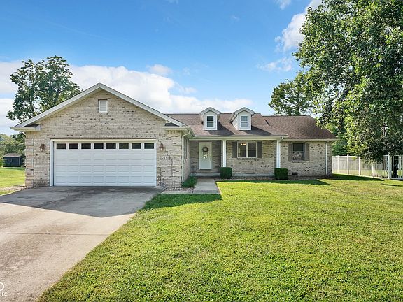 2nd image of 2151 Dogwood Trl