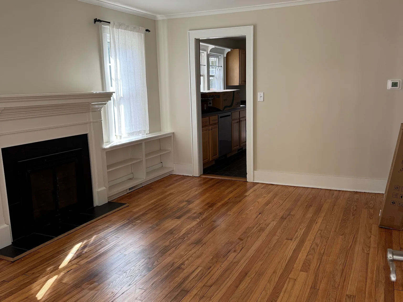 2 bed, 900 sqft, $1,950 — Photo 3