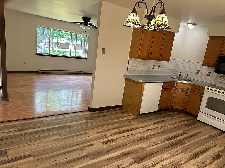 519 Sumac Ct — Photo 10