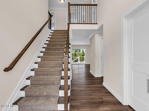 4th image of 707 Prospect Avenue