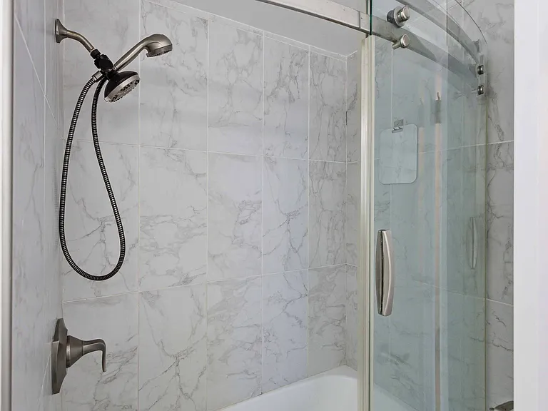 3105 Ocean Dr — Photo 16