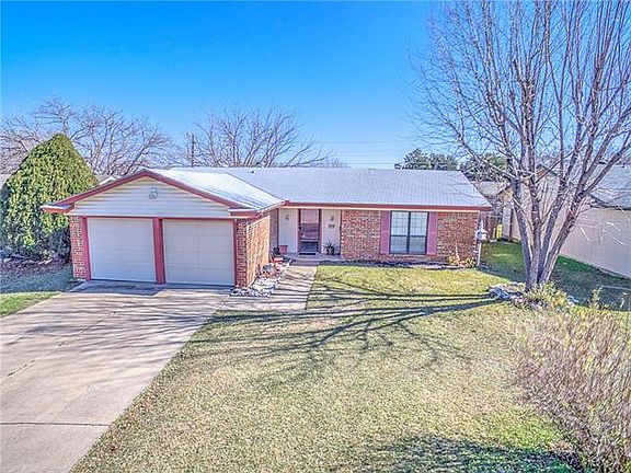 3rd image of 3020 Esters Ct