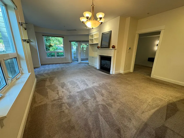 18707 SE Newport Way #111 — Photo 19