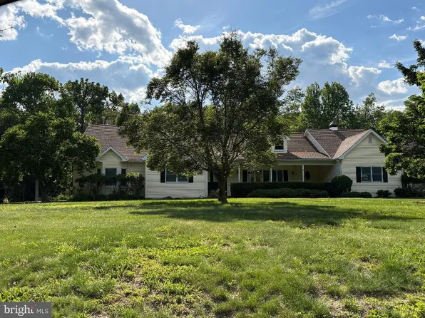 836 Hardingville Rd, Monroeville, NJ 08343