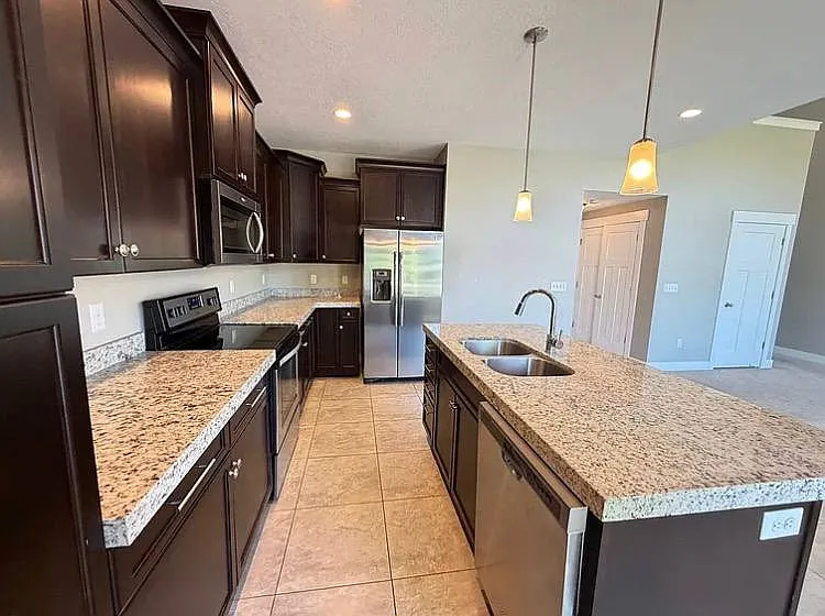 1338 W Wallsburg Dr — Photo 5