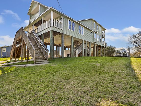 4th image of 205 Rue Orleans St